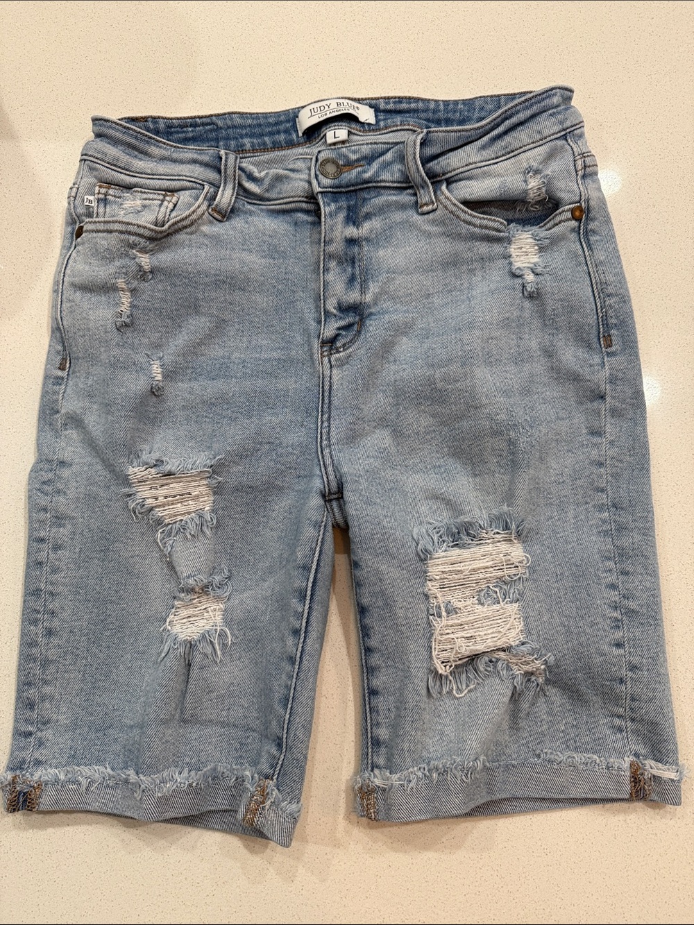 Judy Blue Light Wash Distressed Women's Bermuda Denim Shorts Size Large